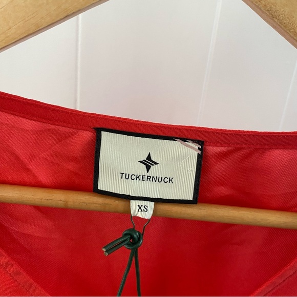 NWT Tuckernuck Pomander Place Red Hollis Top Blouse Pinkish Flowy Polyester New - Picture 5 of 13